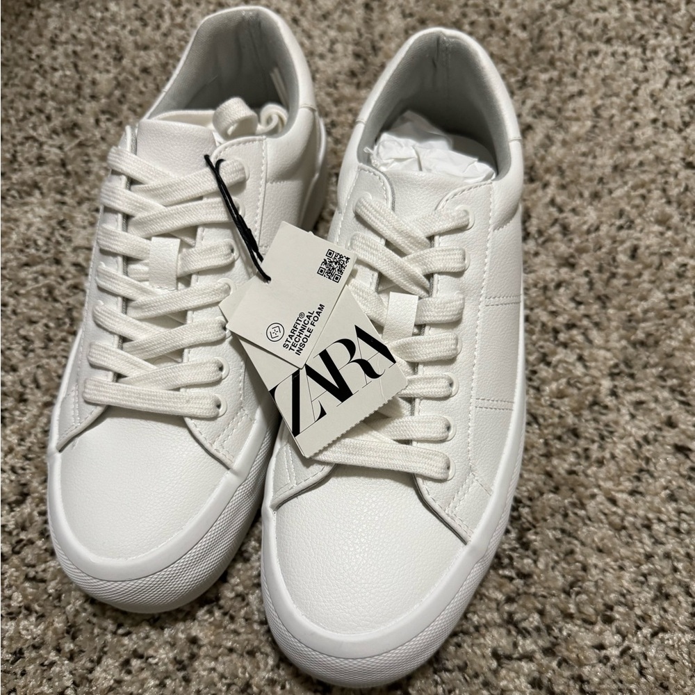 ZARA SNEAKERS NEW